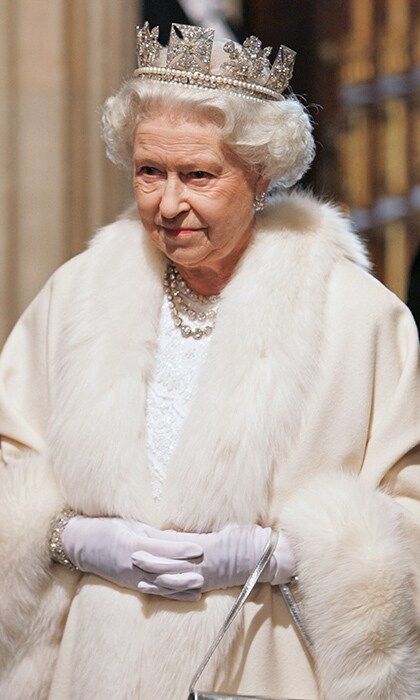 The Queen's wardrobe Her top outfits during her reign Foto 1