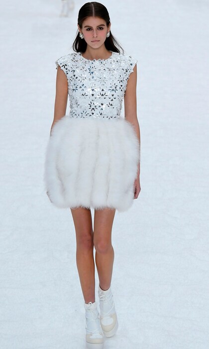Penelope Cruz's Chanel Skirt, Fishnet Tights & Heels Create Glam Edge –  Footwear News