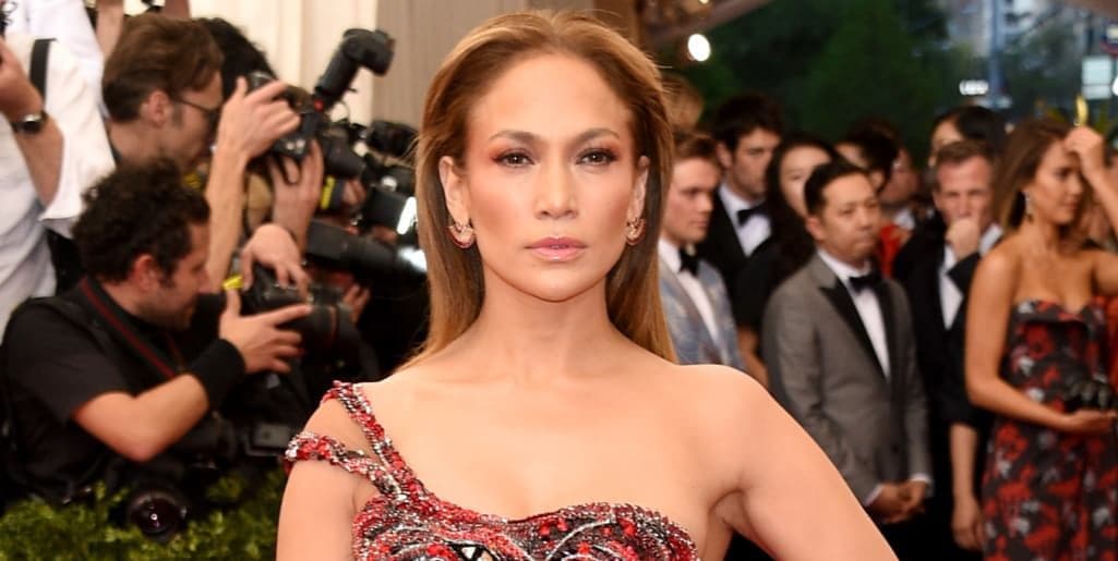 JLo goes against stylist's advice in 'biggest fashion moment ever' and creates Google Images