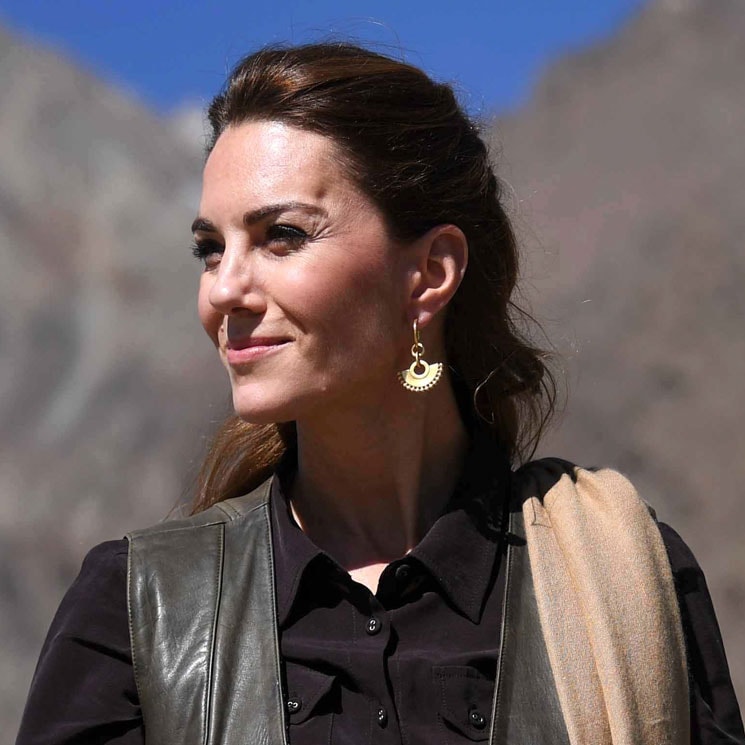 Kate Middleton nails fall style in chic leather ensemble on royal tour