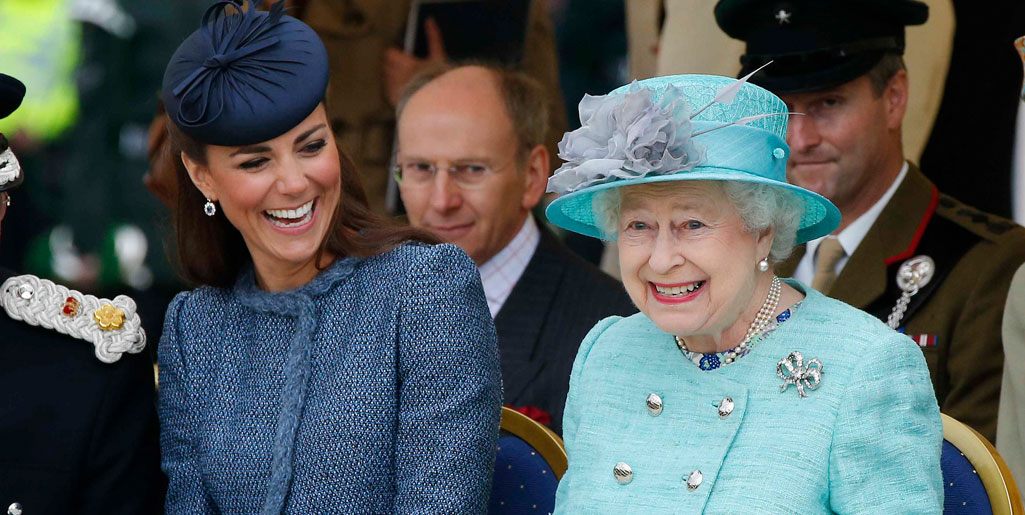 Kate Middleton and Queen Elizabeth had a twinning style moment