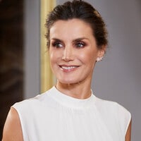 Queen Letizia exudes glamour wearing H&M to palace reception