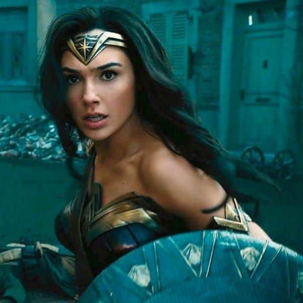 How you can get Gal Gadot's toned Wonder Woman body with this