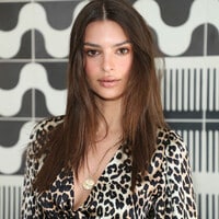 OMG! Emily Ratajkowski Is Spring Ready With Her New Pastel Pink Hair