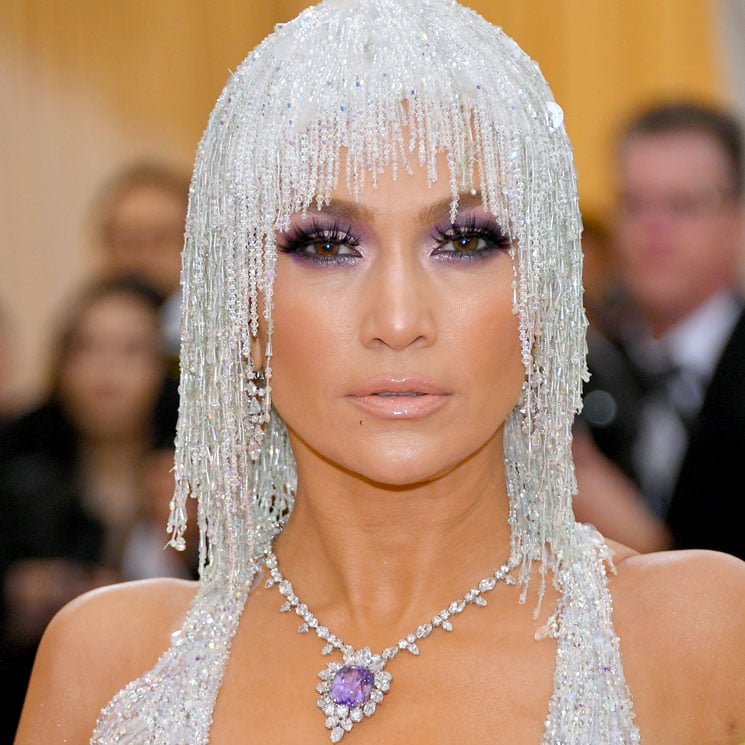 Here’s Why Jennifer Lopez Got Emotional During Her Met Gala Versace Glam Session