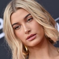 Get Hailey Baldwin's natural 'no makeup' look with these 5 tips