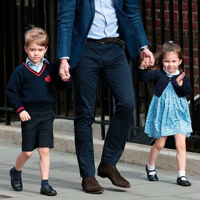 George, con su uniforme del ‘cole’, y Charlotte, con su vestido favorito: los hermanos mayores del ‘royal baby’ visitan el hospital