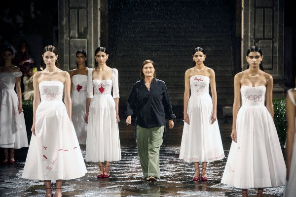 Dior presenta su colección Cruise 2024 en México