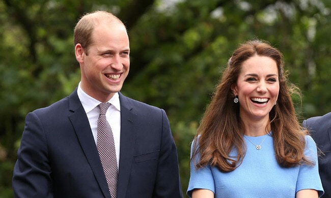 Los Duques de Cambridge bromean ‘sacando los trapitos al sol’