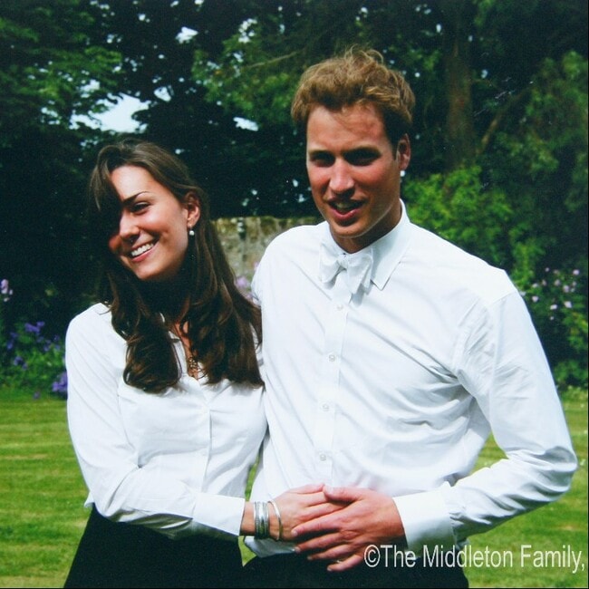 Ya vimos la primera aparición oficial de Harry y Meghan, pero ¿cómo fue la de Kate y William? 