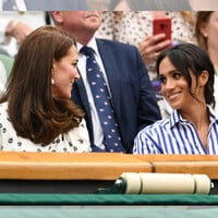 ¡Tarde de risas y complicidad! Las Duquesas de Cambridge y Sussex juntas en Wimbledon