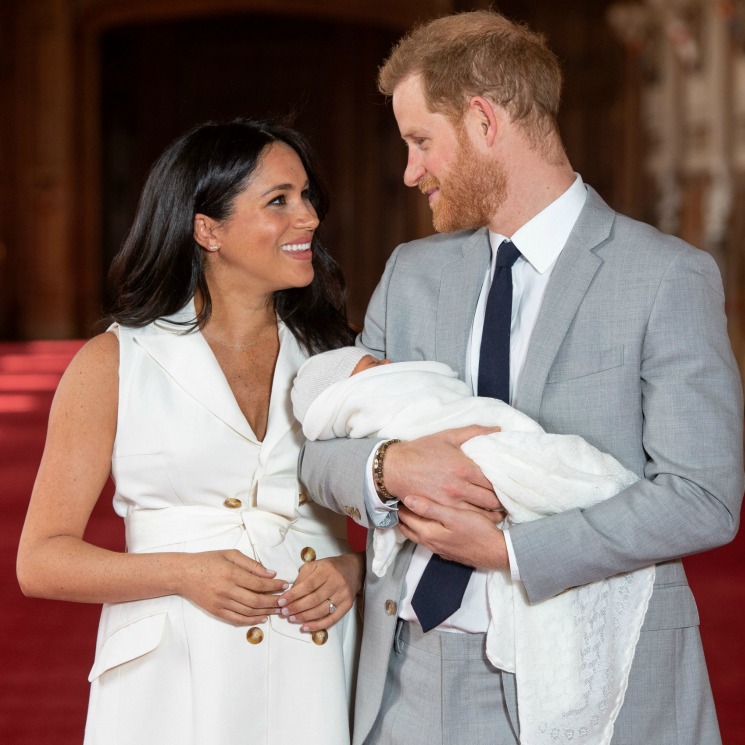 Meghan Markle's sweet birthday note to Prince Harry has brand new Archie photo!