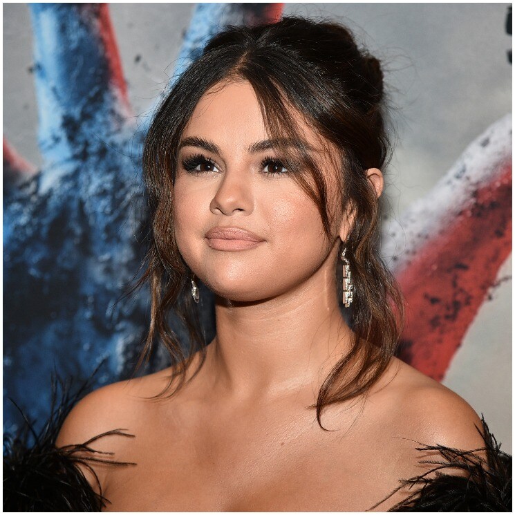 Selena Gomez y otras estrellas que prefieren mantener su vida privada lejos de Internet