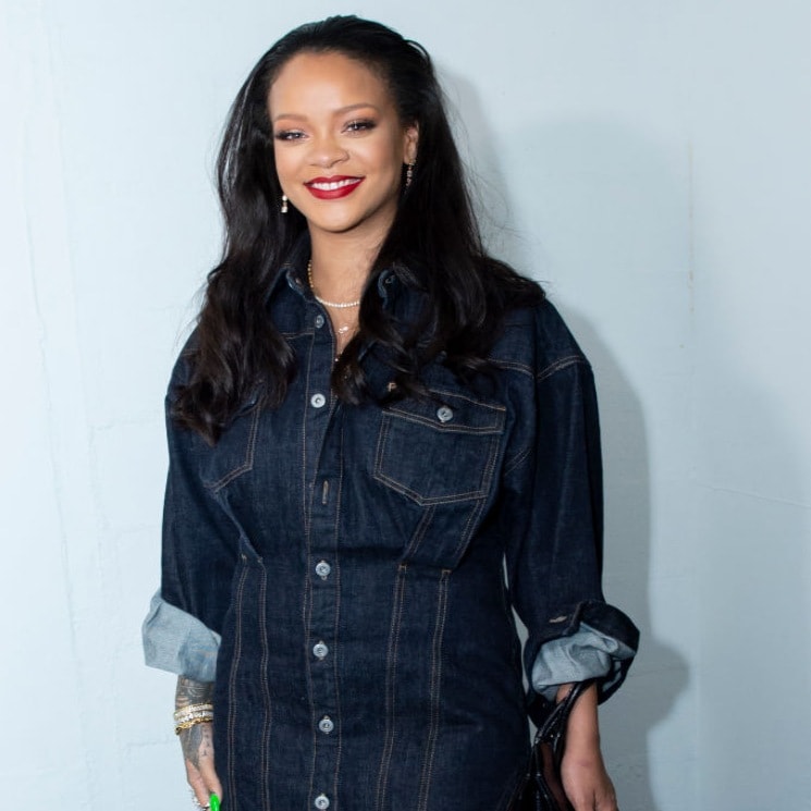 El 'denim look' de Rihanna que podrás tener por menos de $50