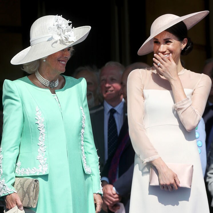 La Duquesa de Cornwall comparte su emoción por el bebé del príncipe Harry y Meghan Markle