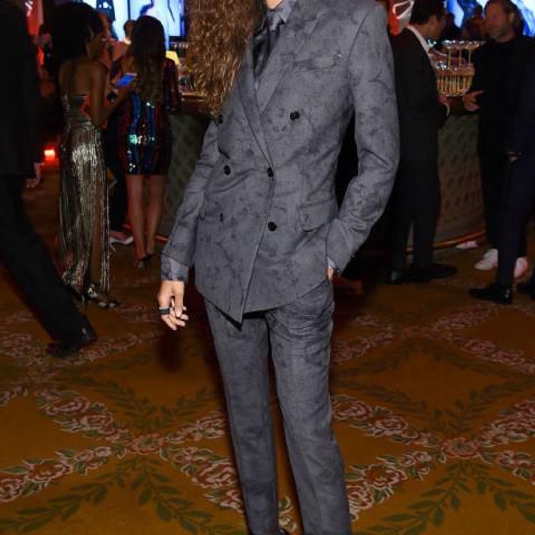 Zendaya con traje de Berluti