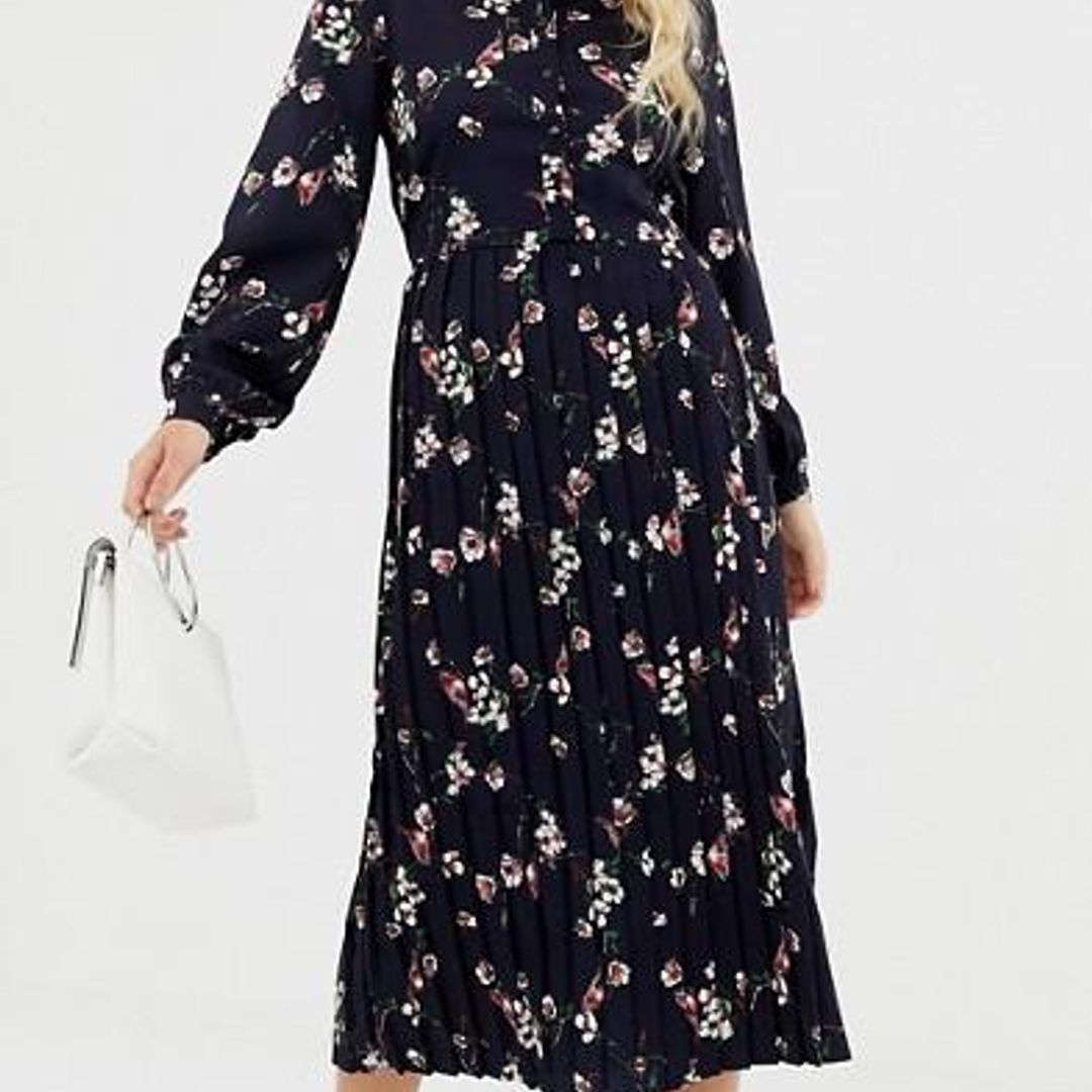 Vestido de flores y falda plisada de Liquorish