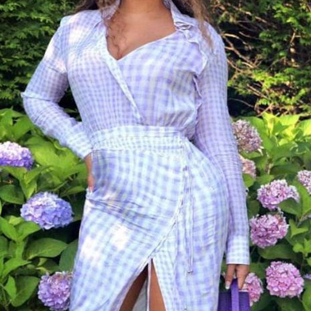 Beyoncé luce un magnifico atuendo en color lavanda