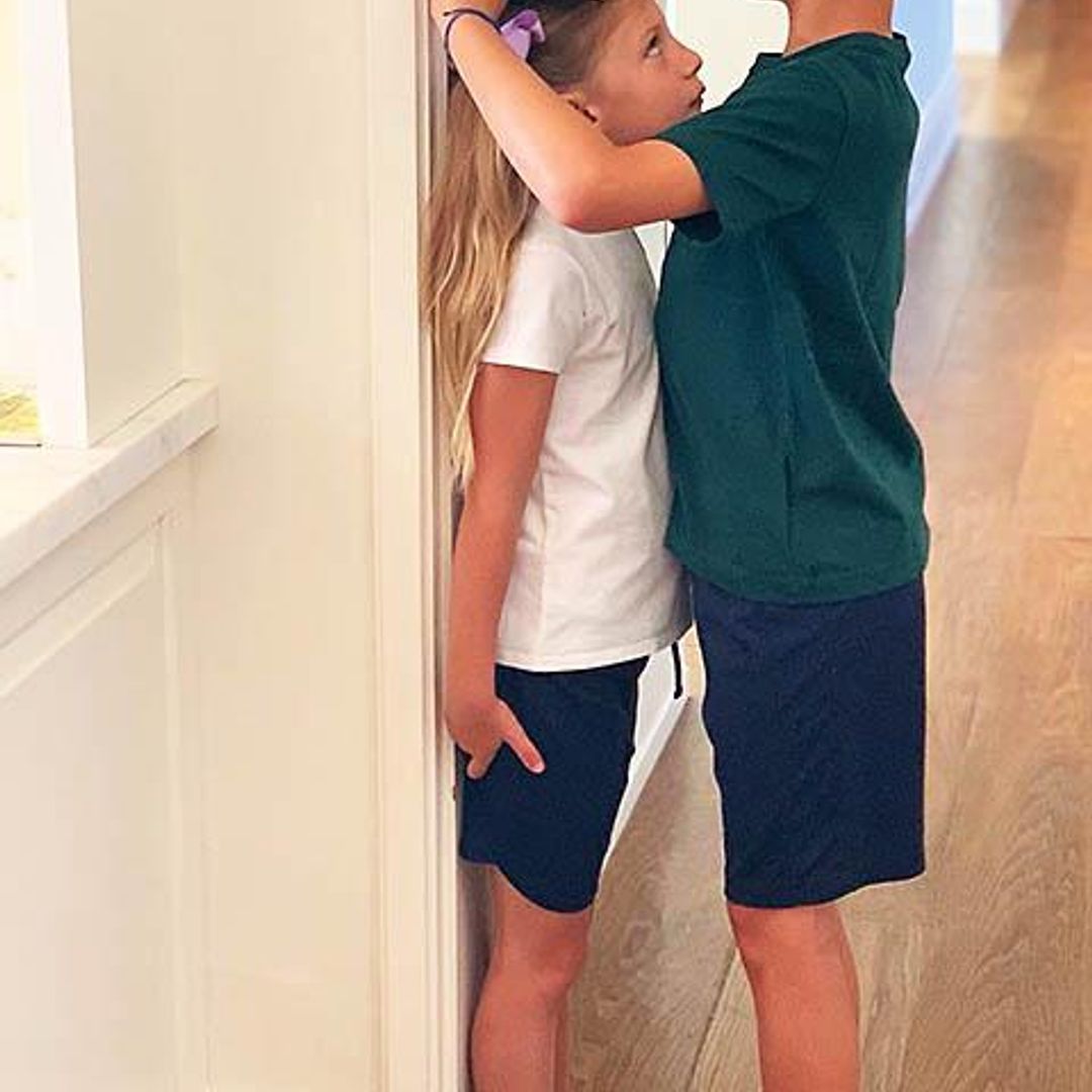 Benjamin y Vivian Brady jugando