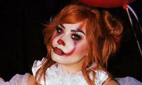 Demi Lovato Halloween costume Pennywise