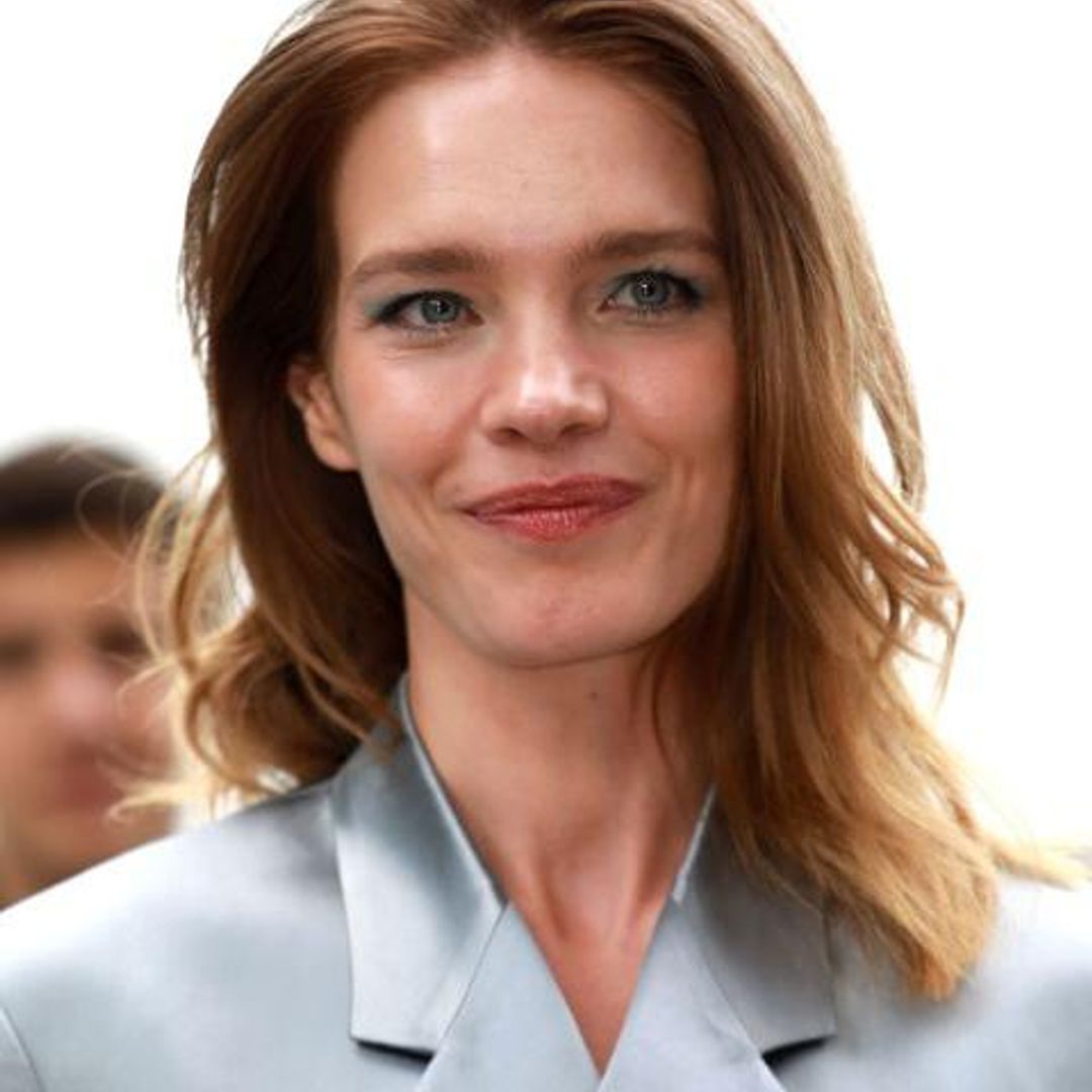 Natalia Vodianova con blazer plata