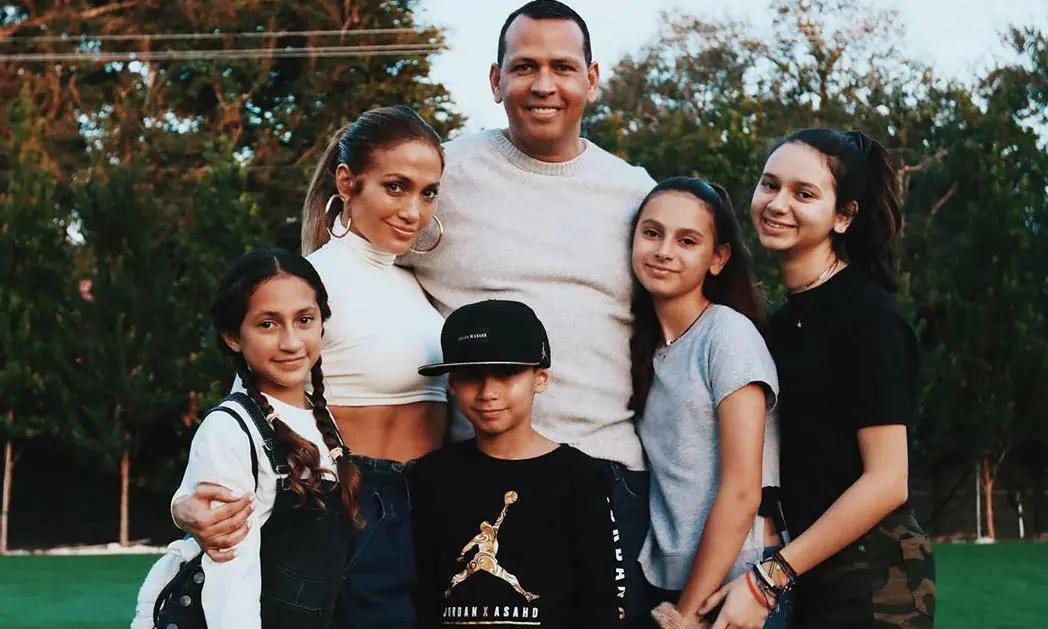 Jennifer Lopez children baby with Alex Rodriguez.