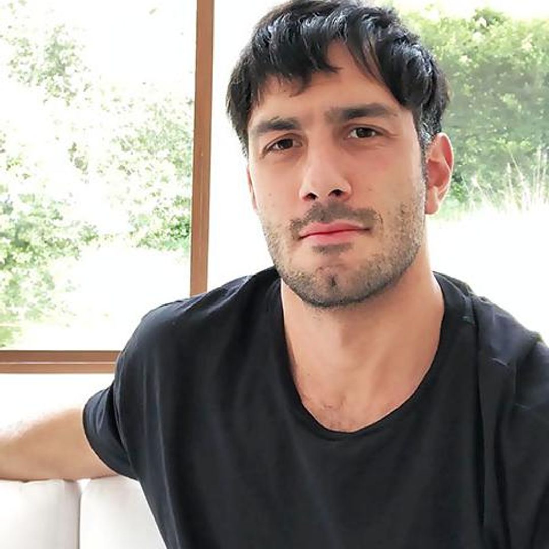 Jwan Yosef reconocido artista plástico