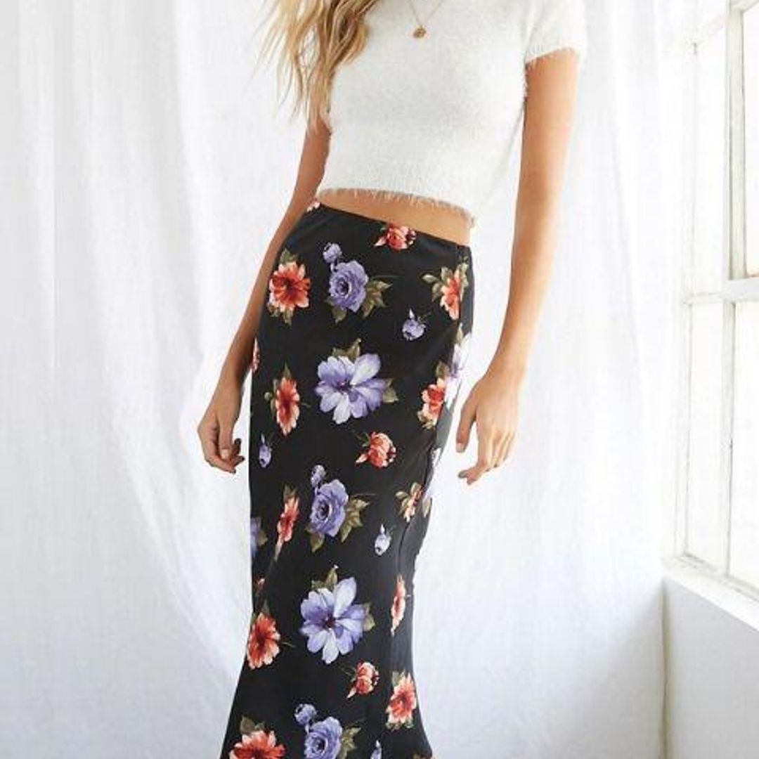 Falda de Forever 21 en flores azules