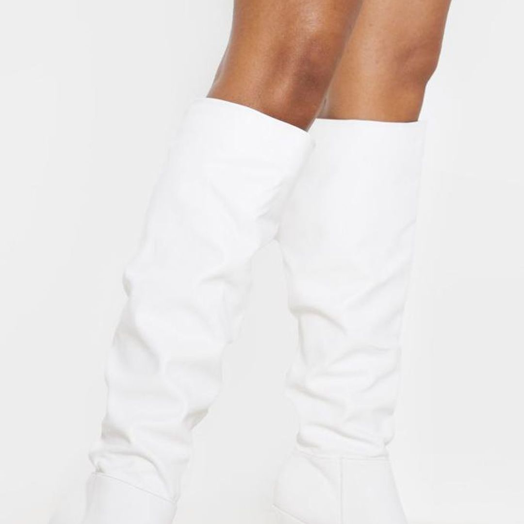 Las botas altas y blancas, el 'must' de esta temporada
