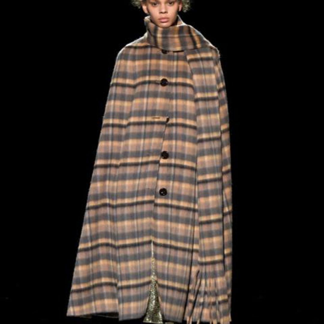 Capa english tweed de Marc Jacobs