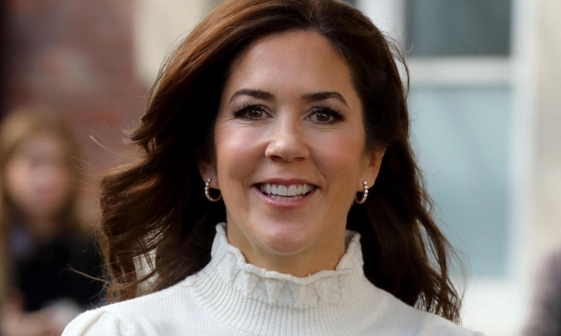 Crown Princess Mary wears wedding dress out in Tokyo