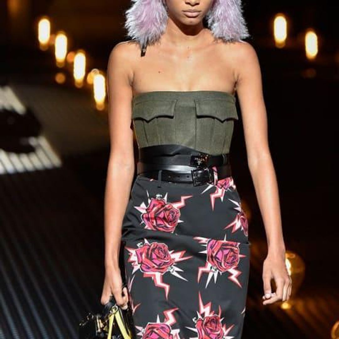 En el desfile de Prada los cinturones fueron un accesorio repetido