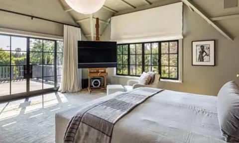Ellen Degeneres home bedroom
