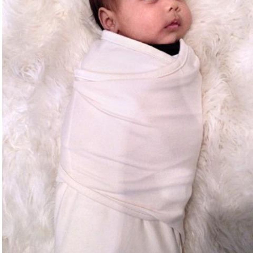 Kim y Kanye reciben en brazos a North West