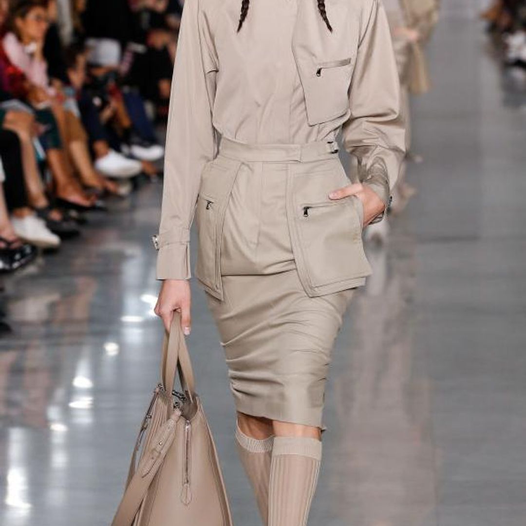 Look monocromático beige de la pasarela de Max Mara