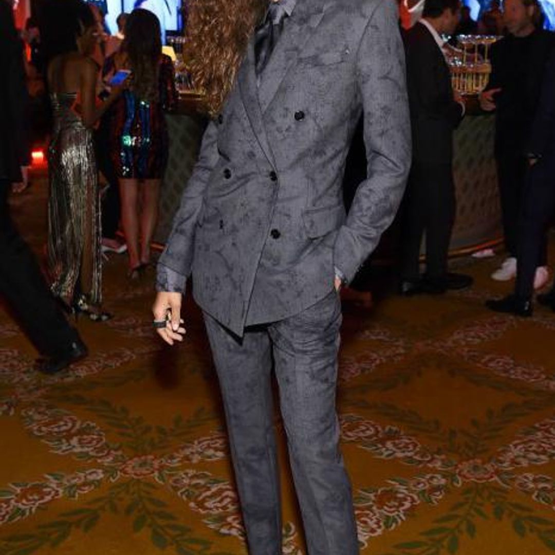 Zendaya con traje de Berluti
