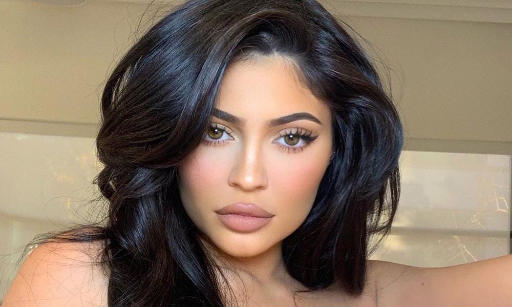 Kylie Jenner with tan lipstick and her hair down