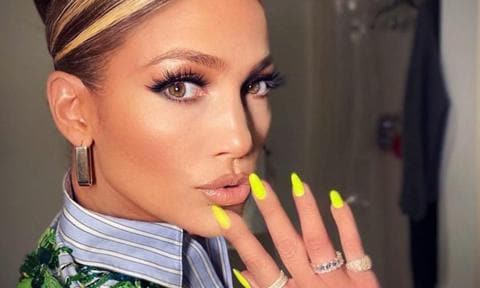 Jennifer Lopez's new look highlights and yellow manicure