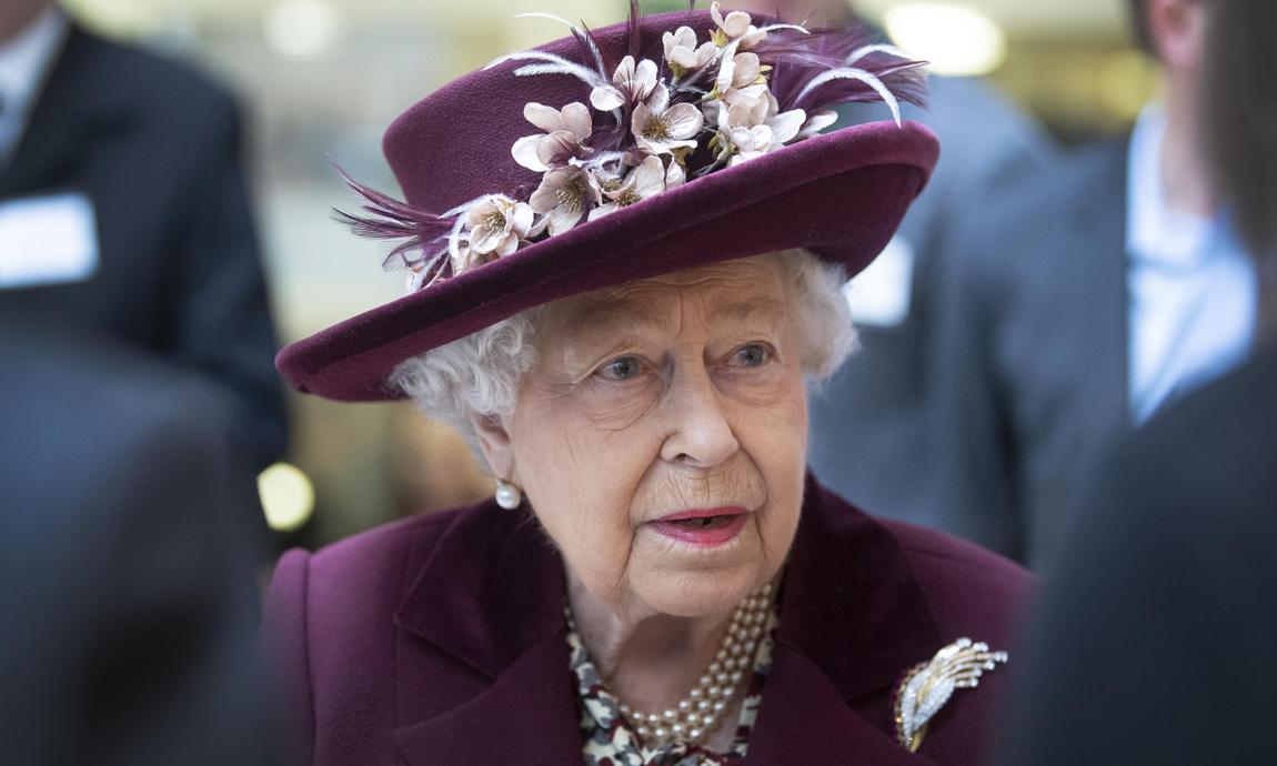 Queen Elizabeth heads to castle amid coronavirus pandemic