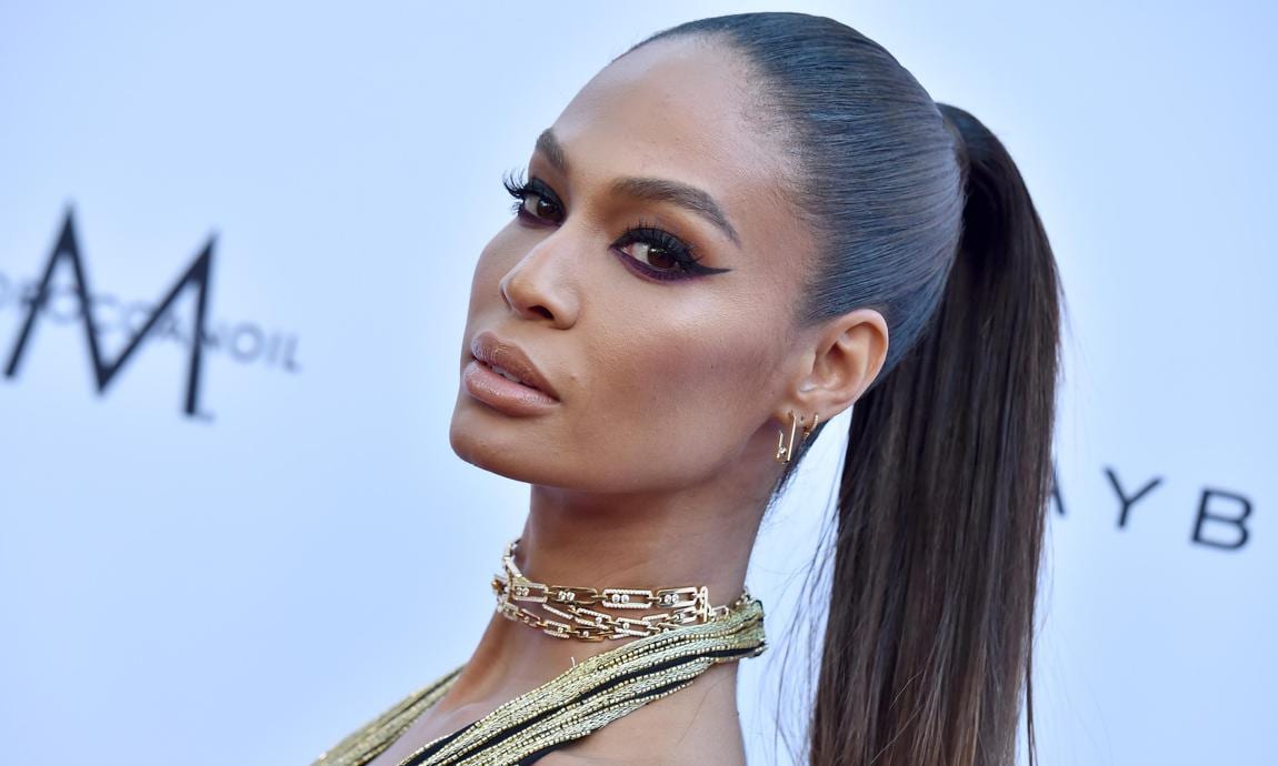 Joan Smalls con ponytail hairstyle