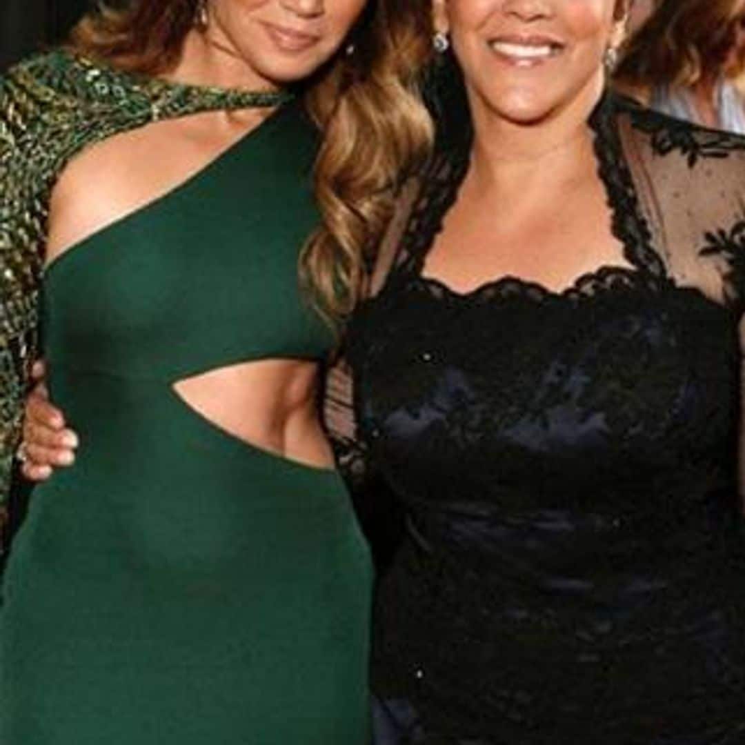 Jennifer López junto a su madre Guadalupe Rodríguez
