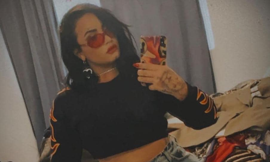 Demi Lovato shares pile of clothes on her bed