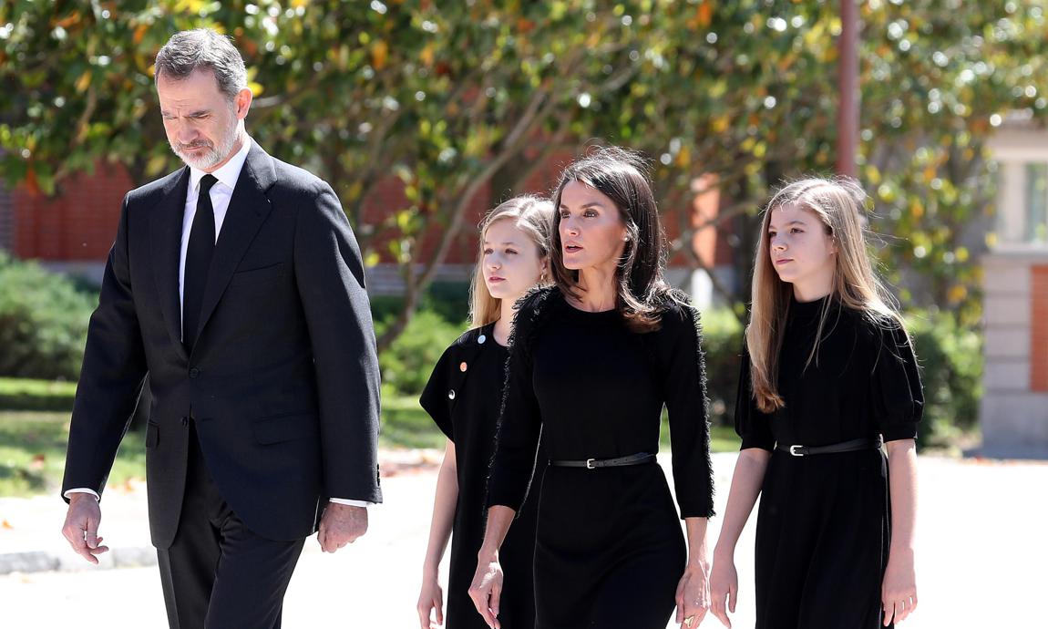 Spanish Princesses join Queen Letizia and King Felipe for somber tribute
