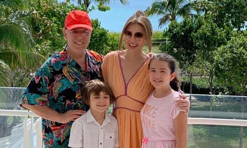 Thalia con su familia, Tommy Motolla y sus hijos Sabrina y Matthew