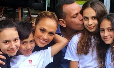 Alex Rodriguez shares gorgeous new photo of his and Jennifer Lopez‘s blended family