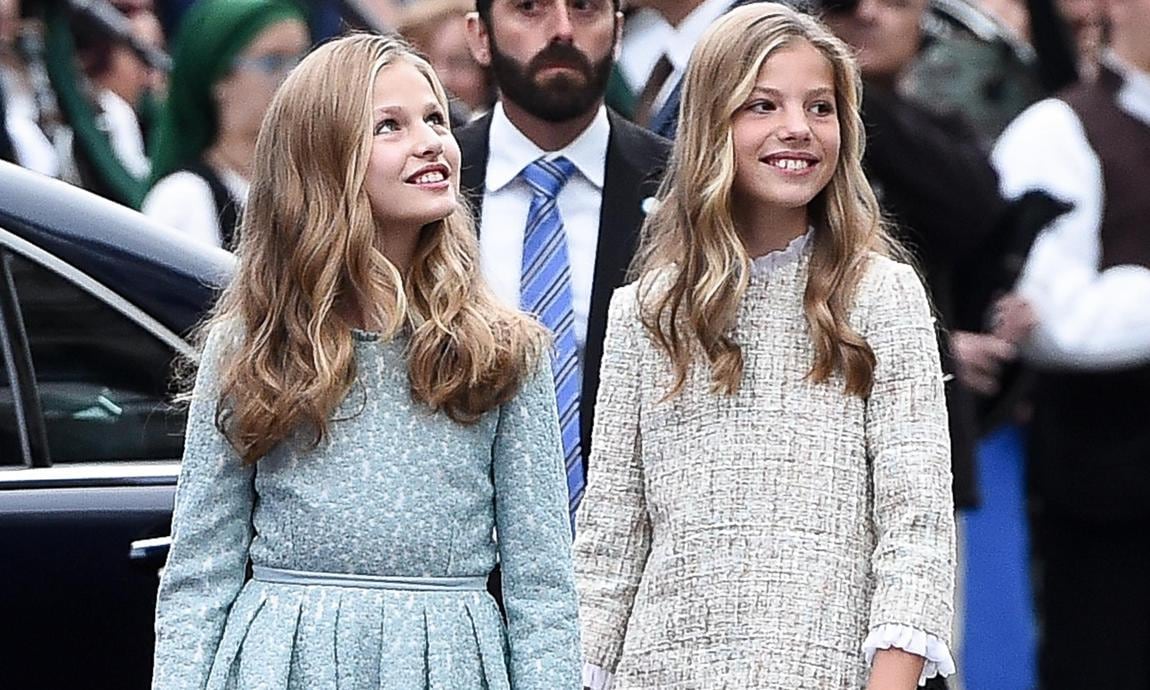 Queen Letizia's daughters share clothes with each other: The sisterhood of the traveling tops!