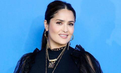 Salma Hayek shares gorgeous bikini pictures from the '90s
