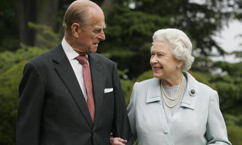 Queen Elizabeth and Prince Philip to celebrate milestone during lockdown