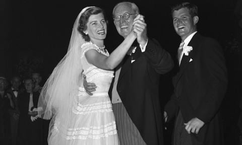 JFK’s grandniece wears grandmother Eunice Kennedy’s wedding dress