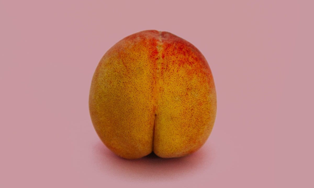 Peach representing the buttocks